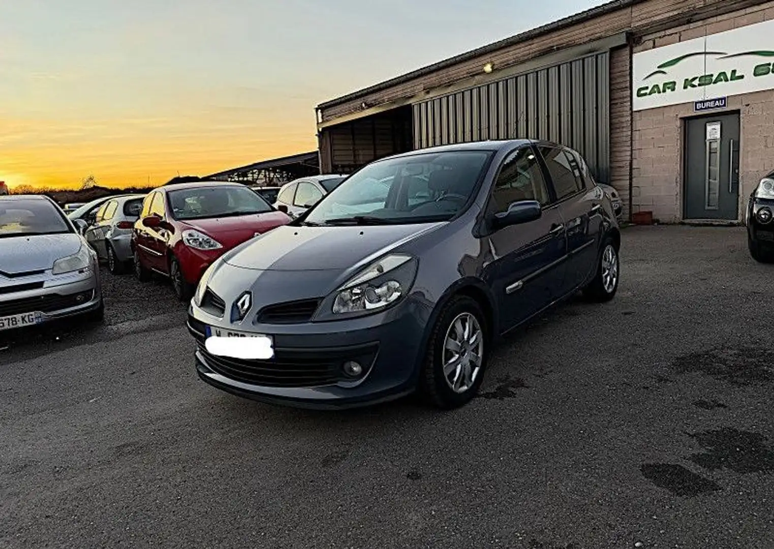 Renault Clio III 1.2 TCE 100CH RIP CURL 5P Bleu - 1