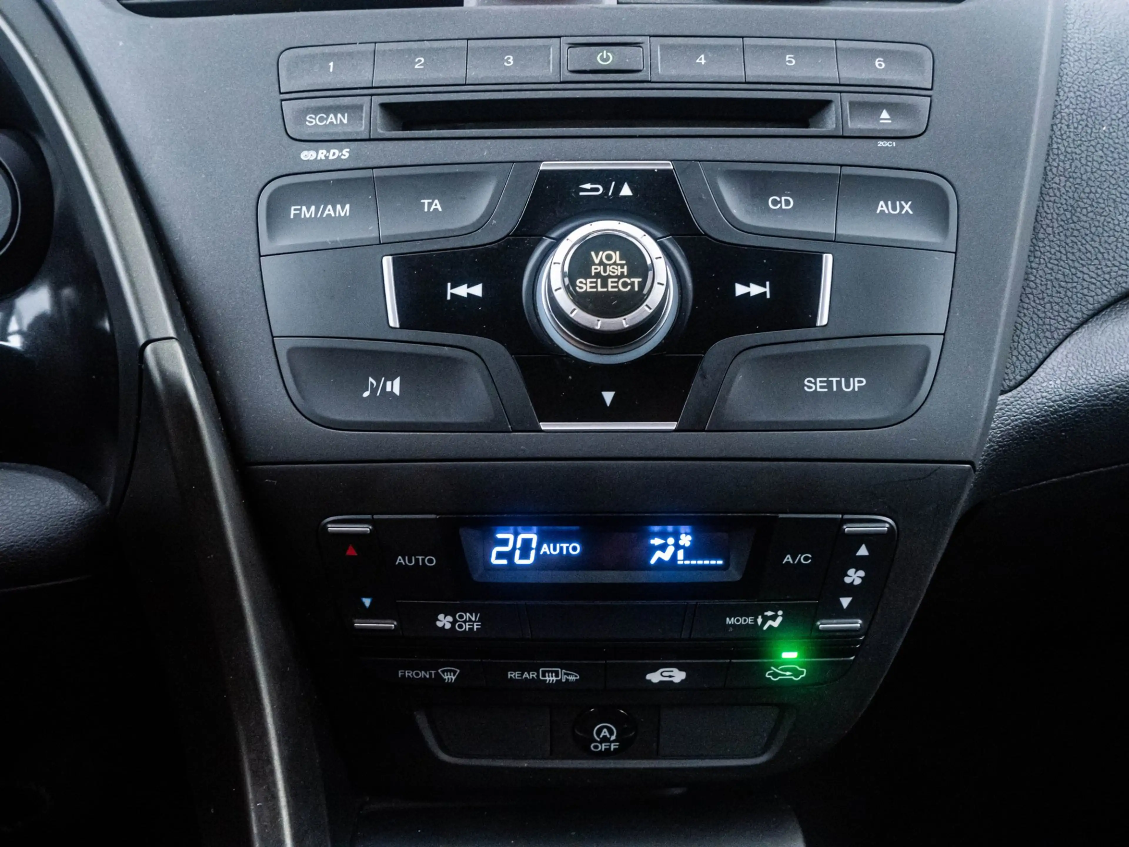 Honda Civic 1.4 Comfort Trekhaak|Clima|6-bak|ECO|LED — photo 18