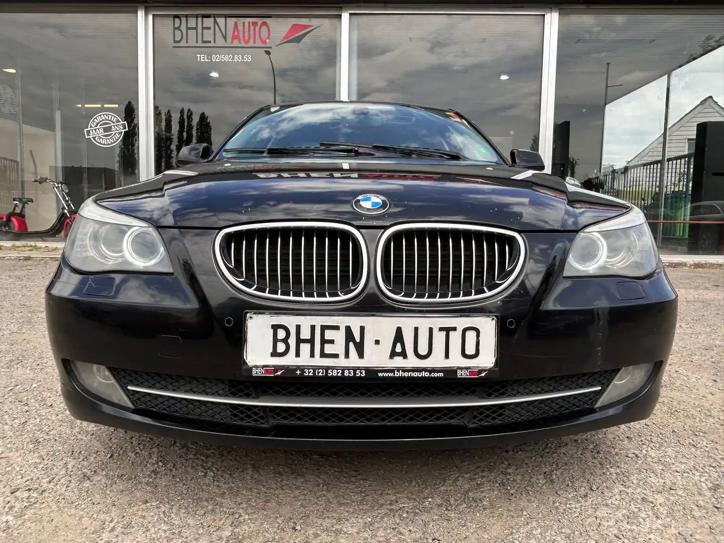 BMW 520 520 d/NAVI/PARCTRONIC/EURO 5 Zwart - 2