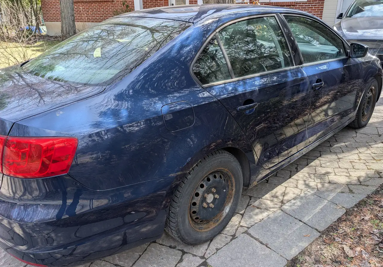 Volkswagen Jetta снимка Volkswagen Jetta