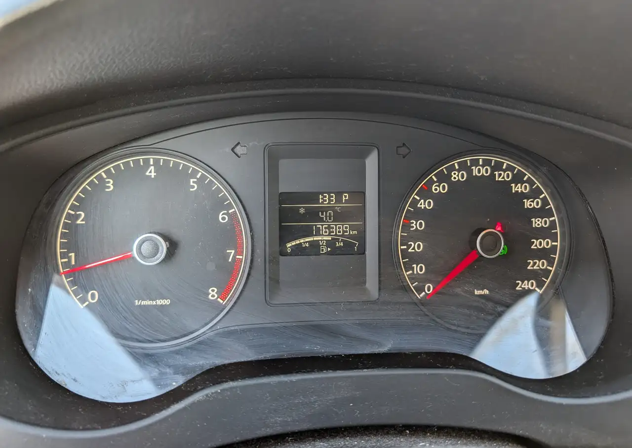 Volkswagen Jetta снимка Volkswagen Jetta