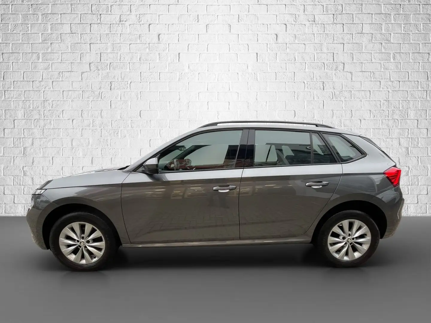 Skoda Kamiq 1.0 TSI DSG Ambition Spur RFK Pano Einpark Grau - 2