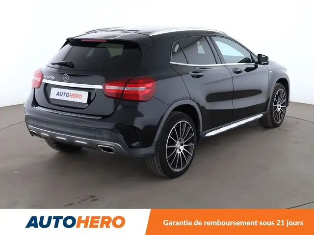 Mercedes-Benz GLA view 6