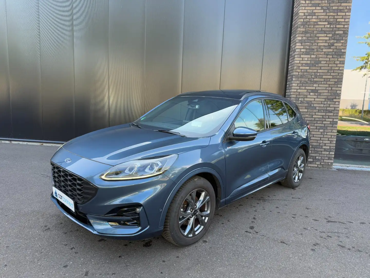 Ford Kuga 1.5 Eco 150pk ST-Line X Panorama, Navi, Trekhaak, Blauw - 1