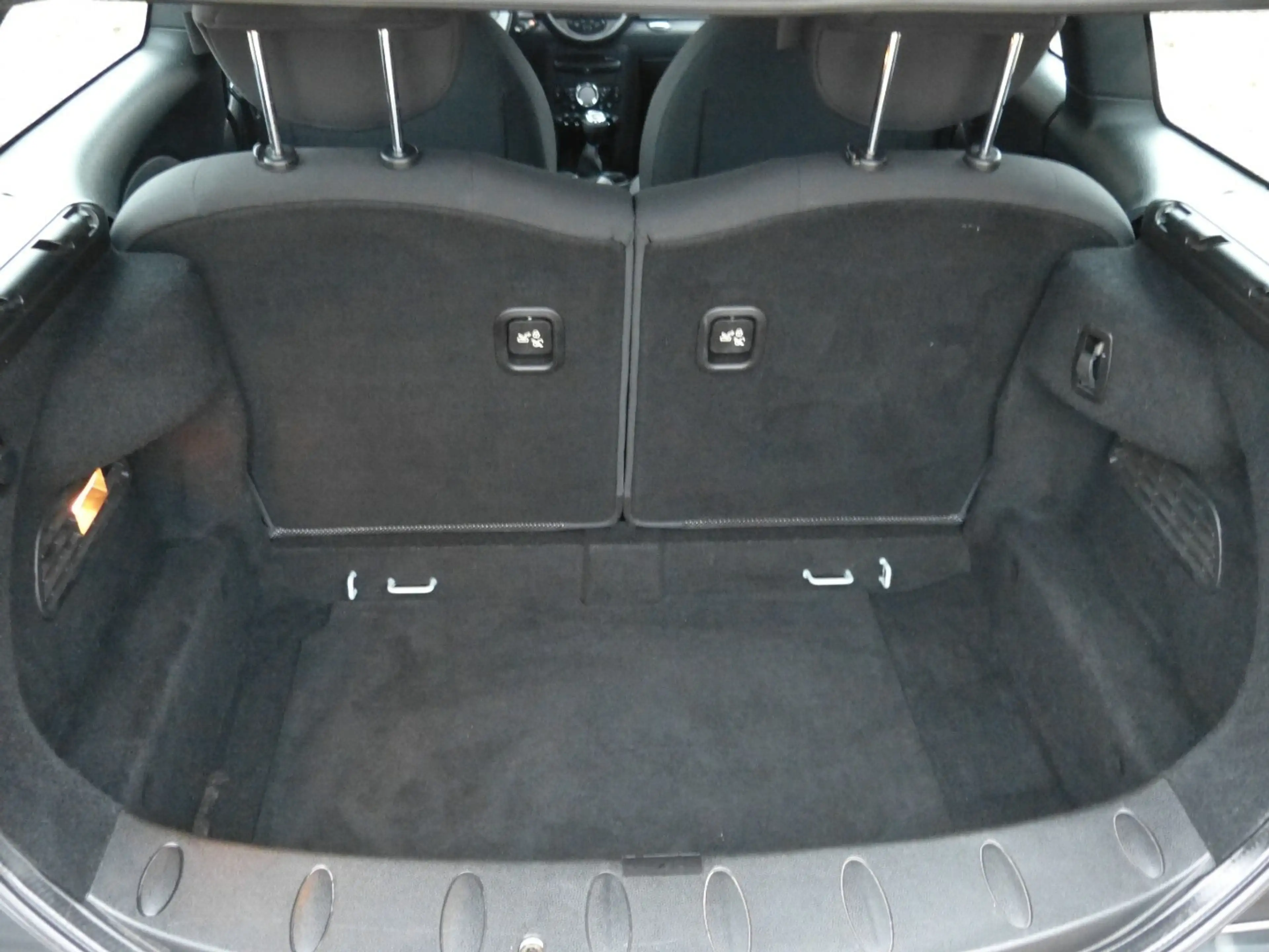 MINI Cooper Clubman 1.6 [KLIMAAUTOMATIK/AHK/1. HAND] — photo 15