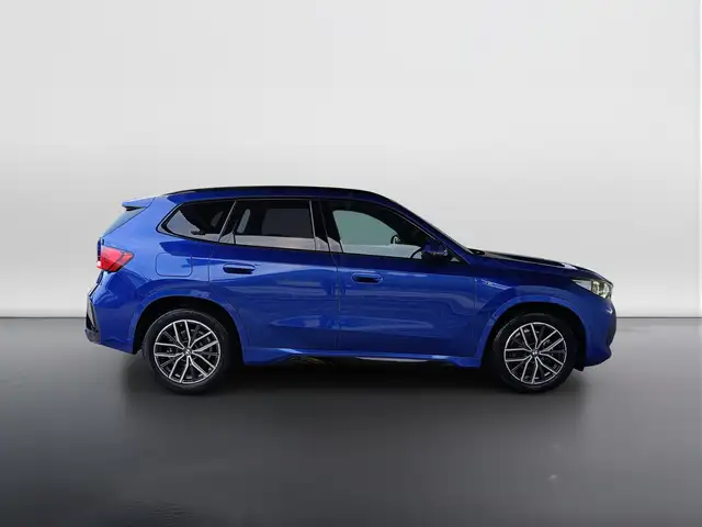 BMW X1 view 3