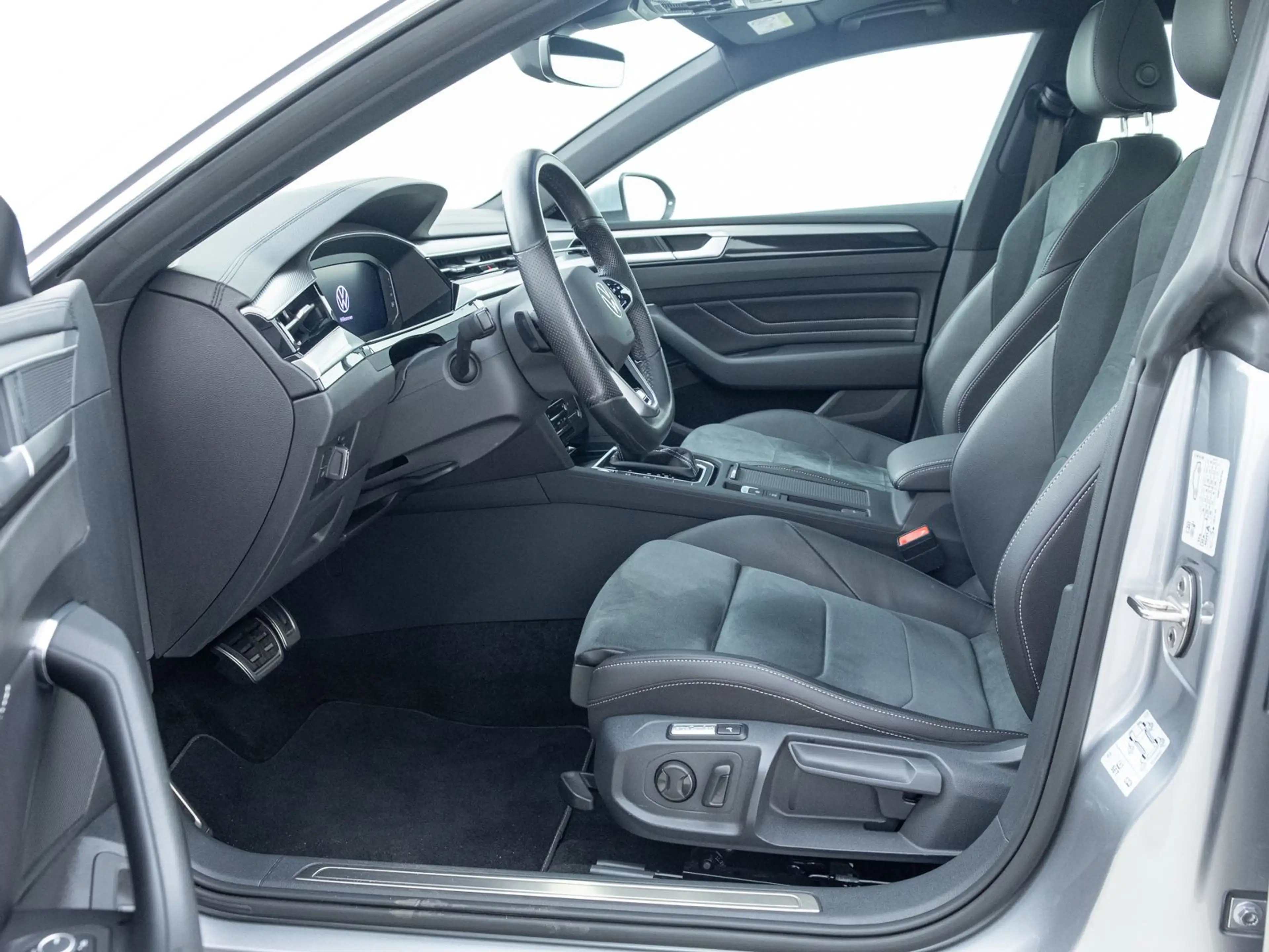 Volkswagen Arteon 2.0 TSI R-Line*DSG*MASSAGE — photo 12