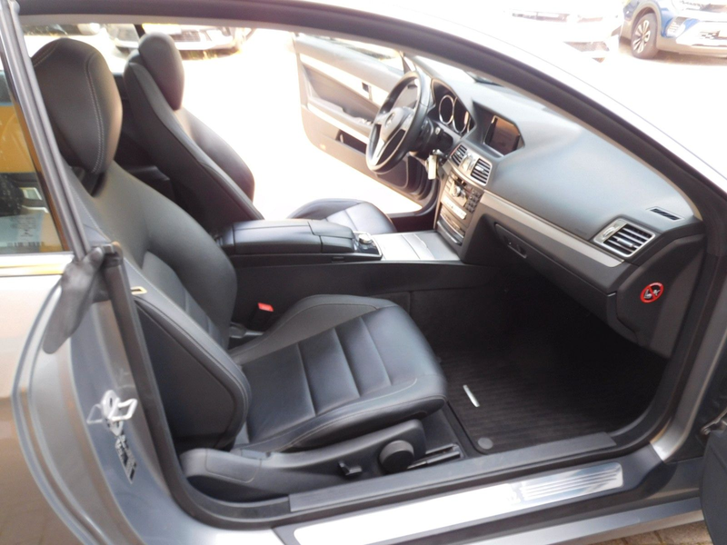 Mercedes-Benz E 200 Coupé E 200 Automatik+Leder+Navi — photo 12
