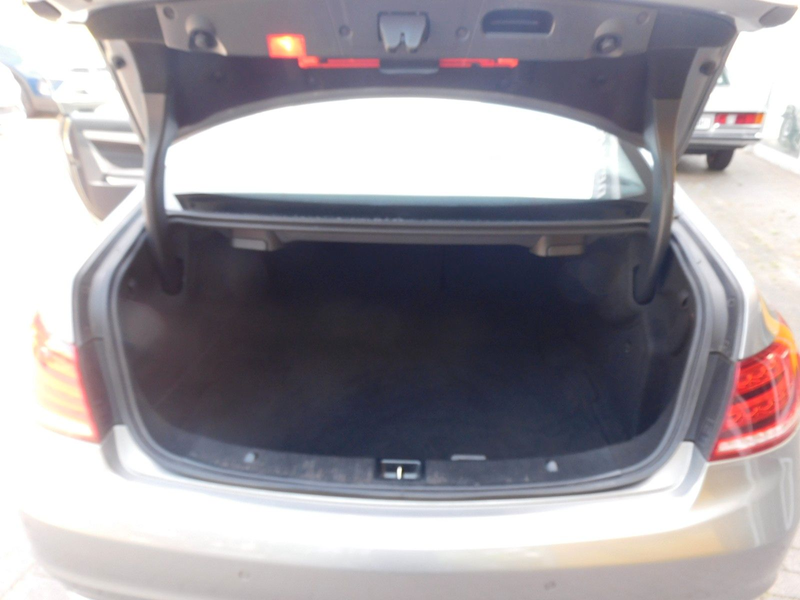 Mercedes-Benz E 200 Coupé E 200 Automatik+Leder+Navi — photo 11