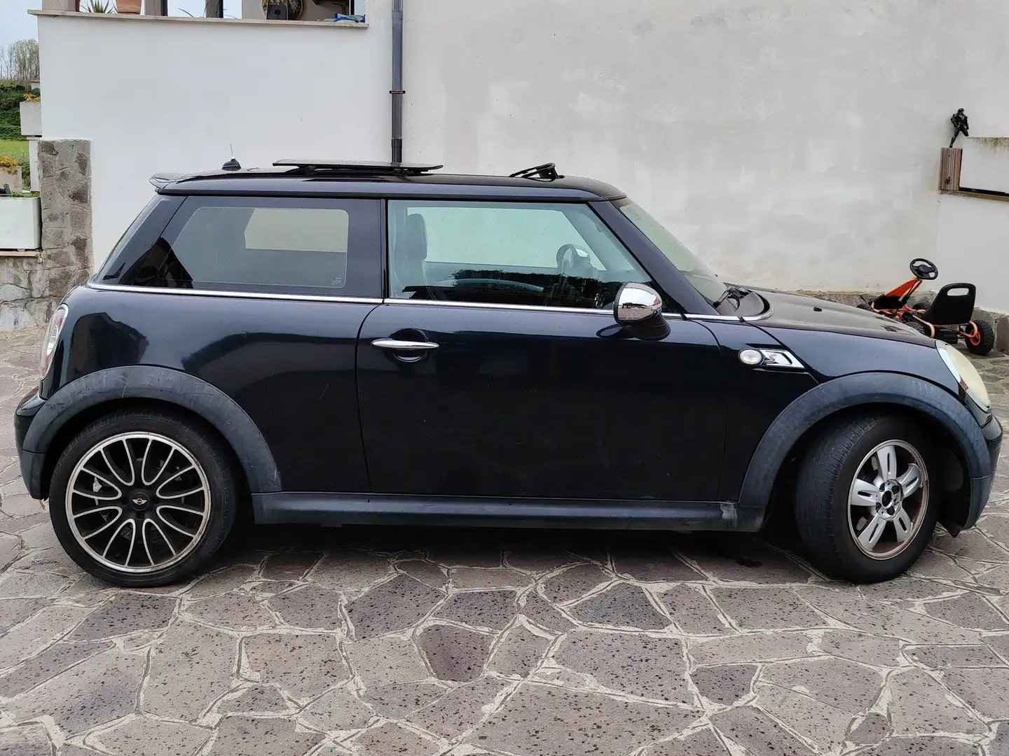 MINI One Mini+III+R56+2007+Hatchback+1.4+Chili Nero - 2