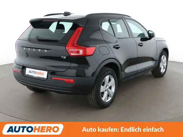 Volvo XC40 view 6