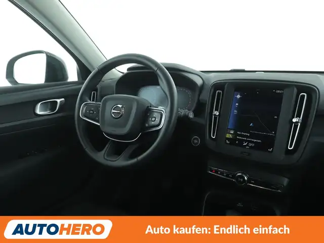 Volvo XC40 view 13