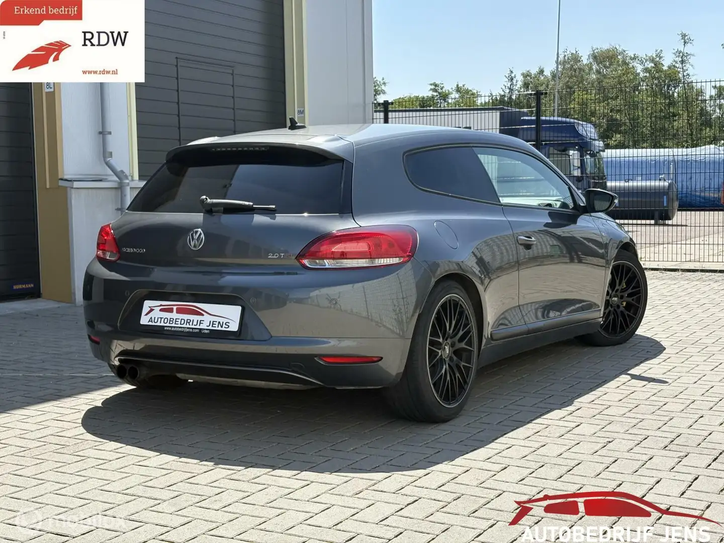 Volkswagen Scirocco 2.0 TSI Highline Plus Grijs - 2