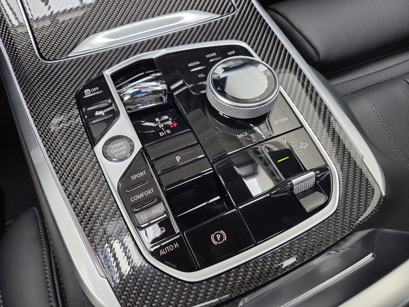 BMW X7 xDr40d M Sport Pro 23Zoll B&W Kristall ACC — photo 11