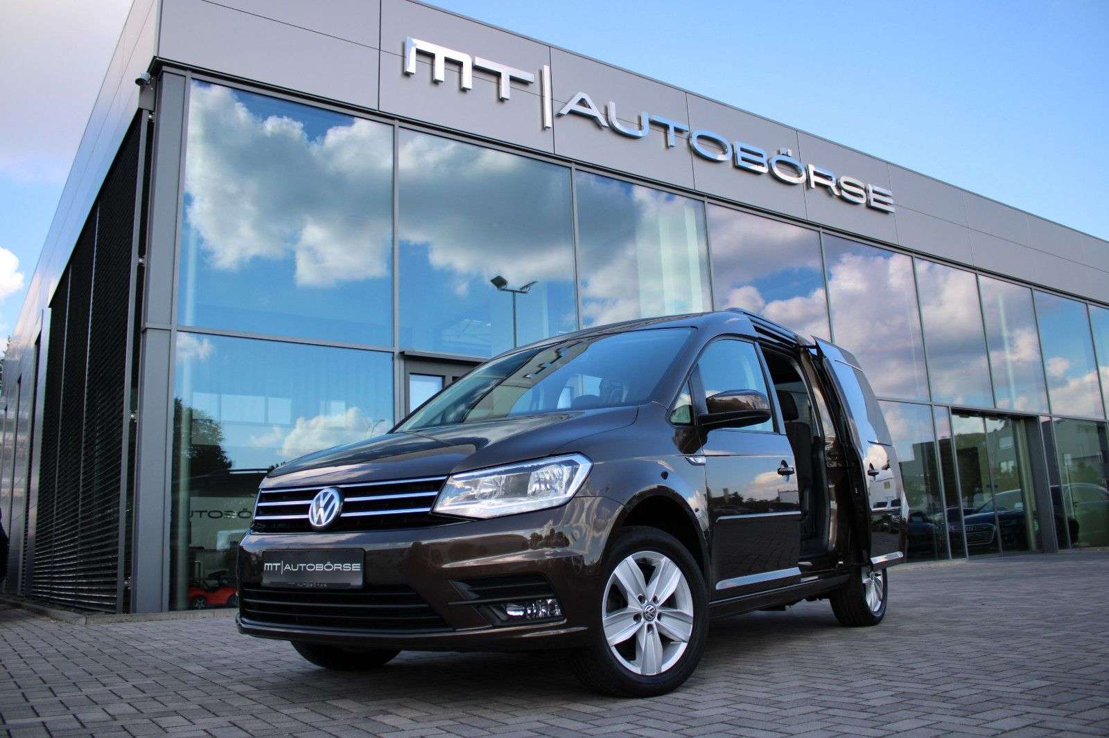 Second hand Volkswagen Caddy 2.0