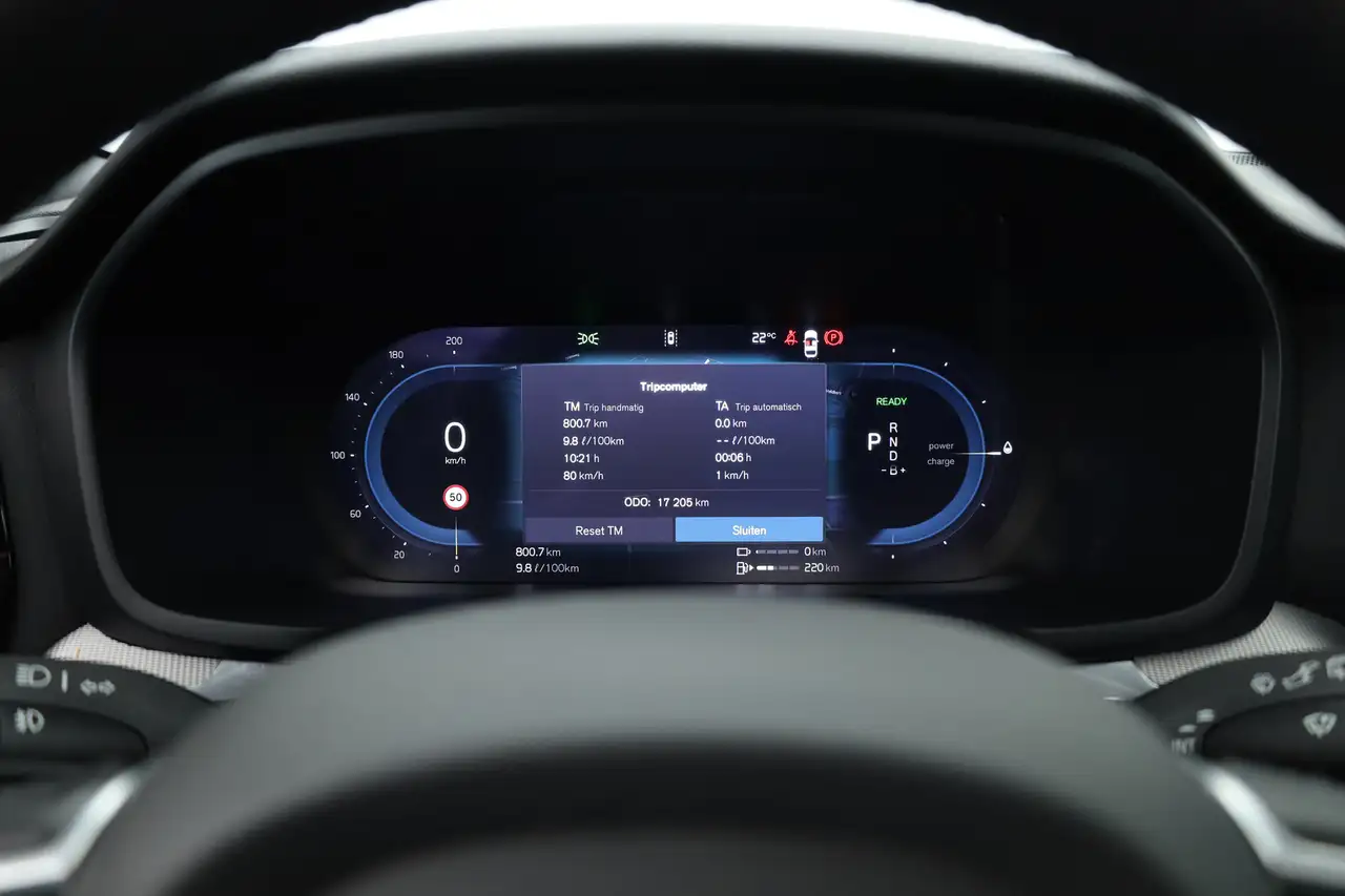 Volvo V60 2.0 T6 Plug-in hybrid AWD Plus Dark Pano Trekh, миниатюра 18
