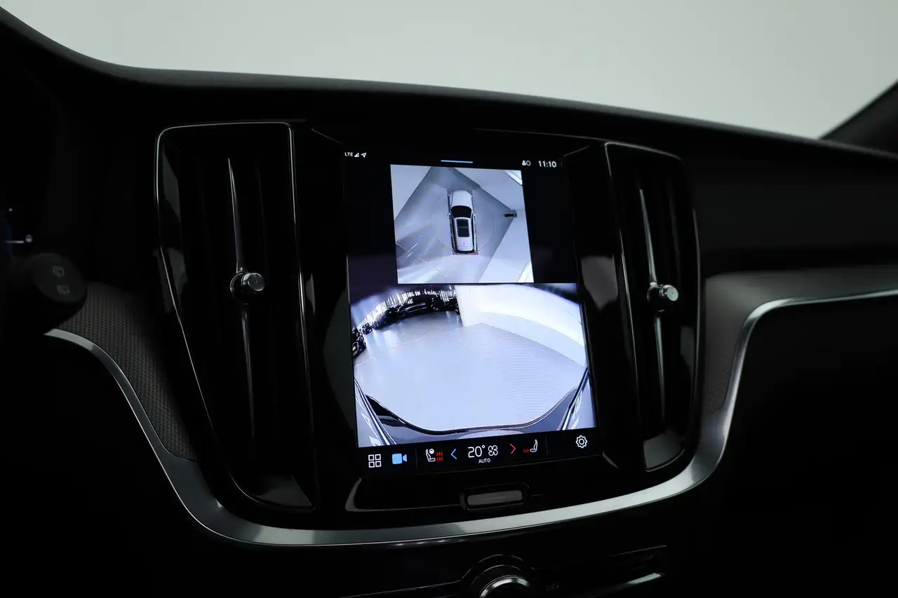 Volvo V60 2.0 T6 Plug-in hybrid AWD Plus Dark Pano Trekh, миниатюра 28