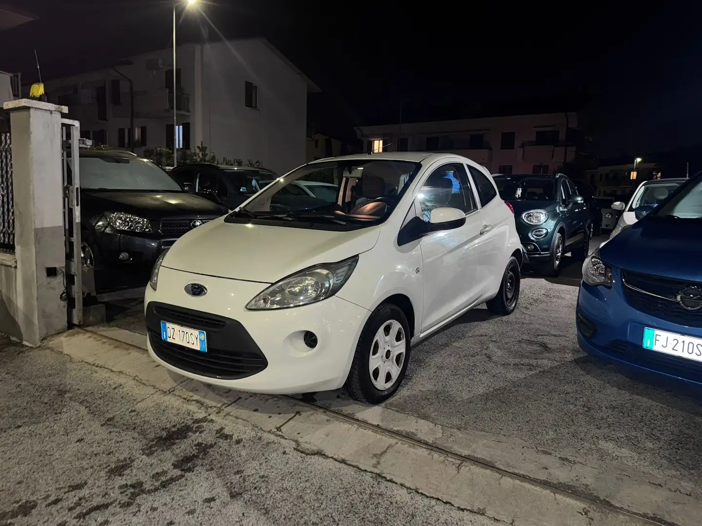 Ford Ka/Ka+ Ka II 3p 2009 Ka 1.2 Titanium 69cv Weiß - 1