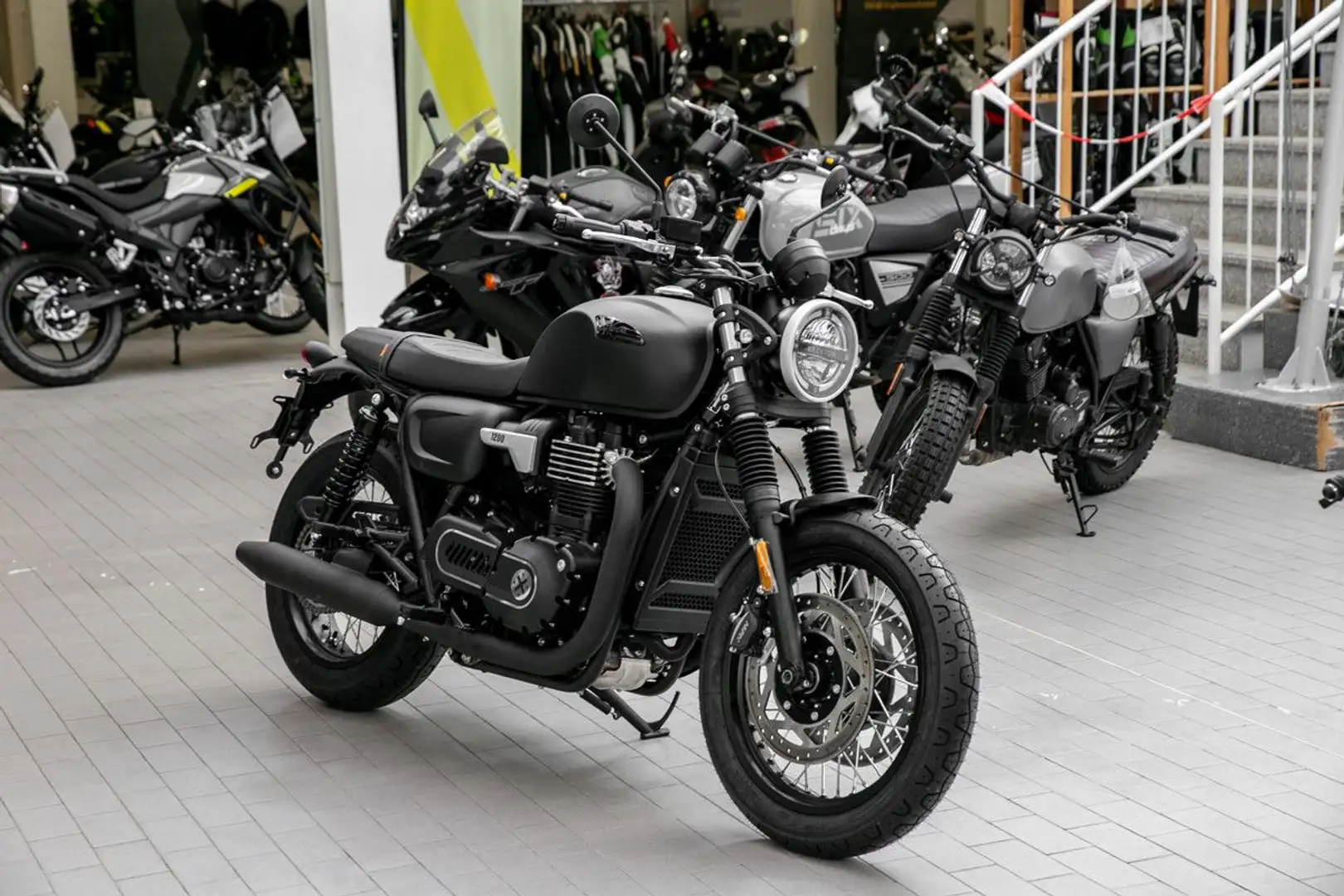 Brixton Cromwell 1200 ABS, unfallfrei, Lieferservice Czarny - 2