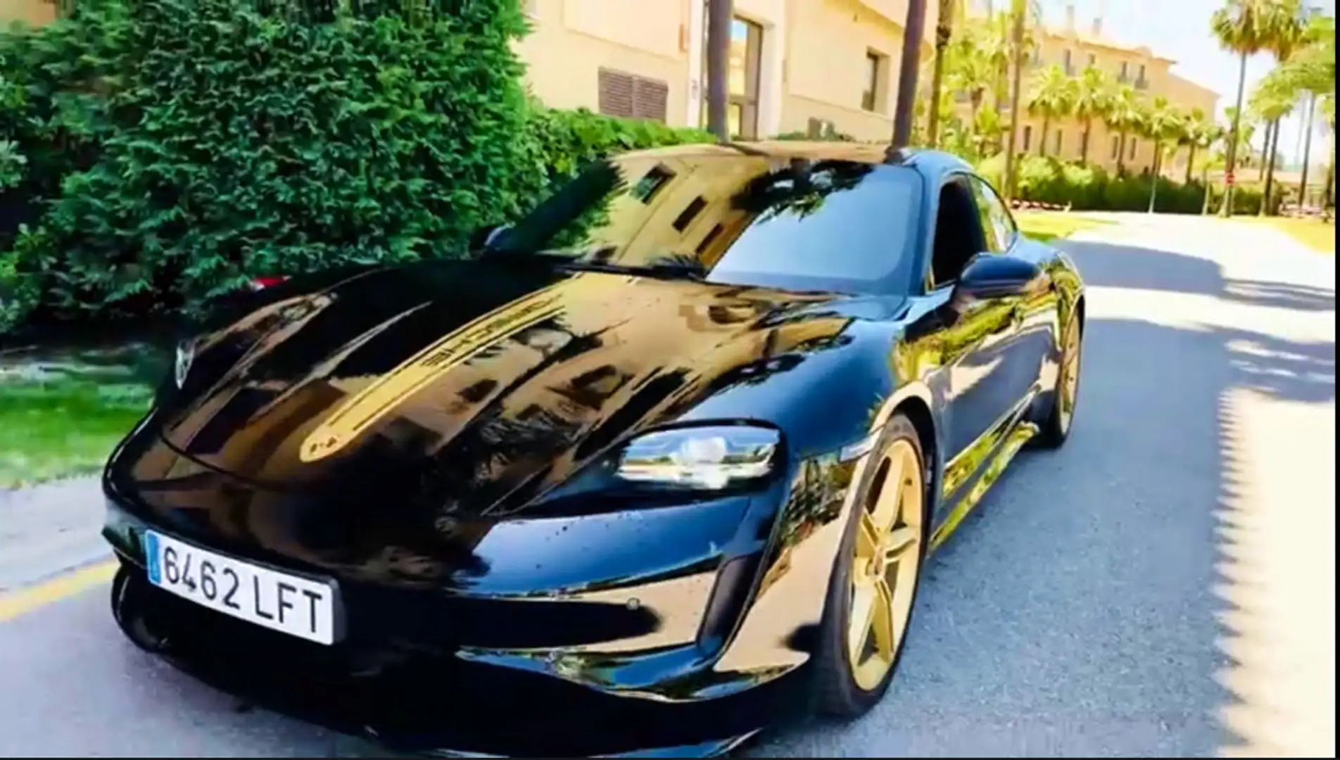 Porsche Taycan 4s Azul - 2