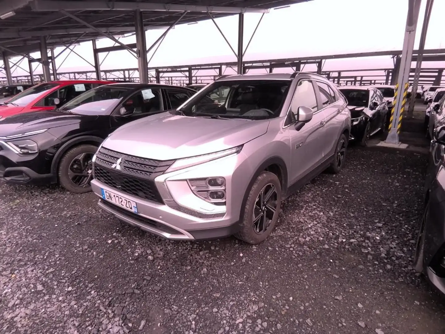 Mitsubishi Eclipse Cross PHEV Kaiteki 4WD Plateado - 2