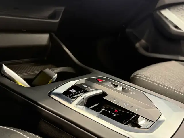 BMW 1 Series view 12
