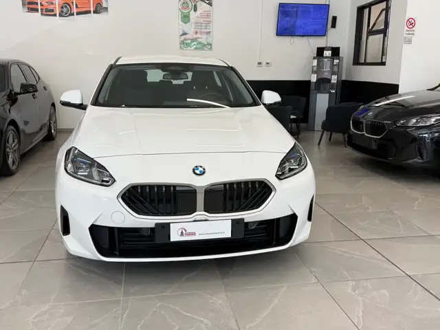 BMW 1 Series view 2