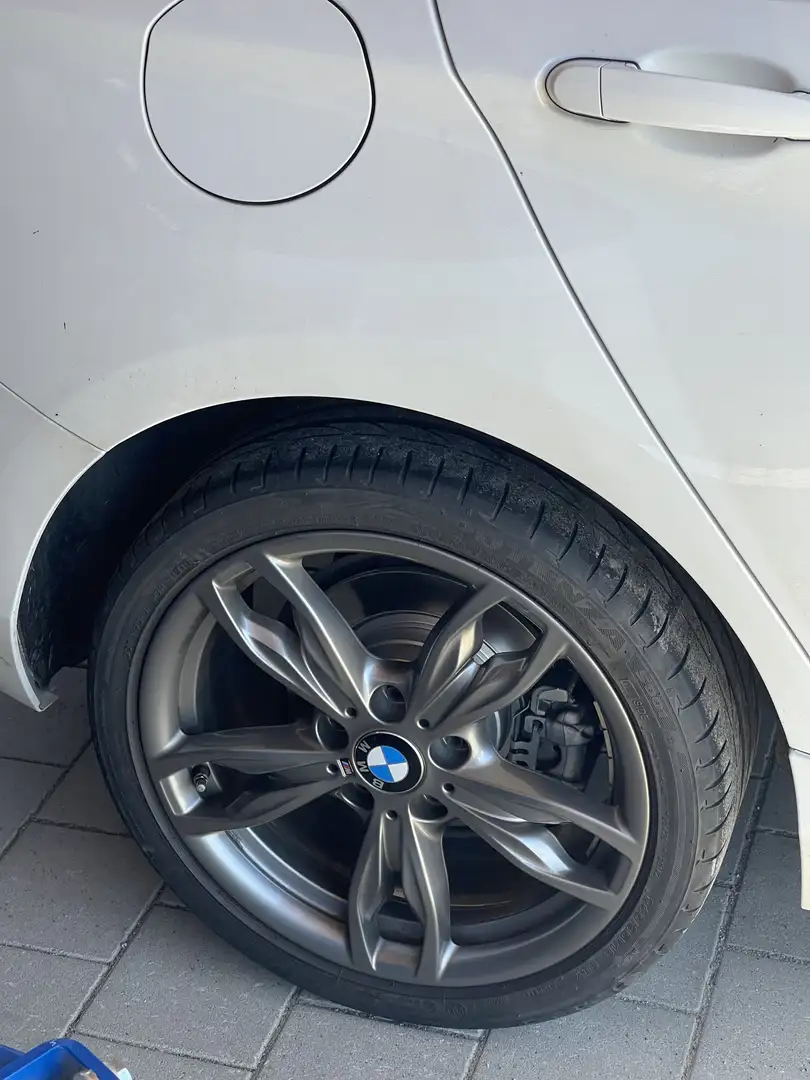 BMW 118 118d Sport Line - 2