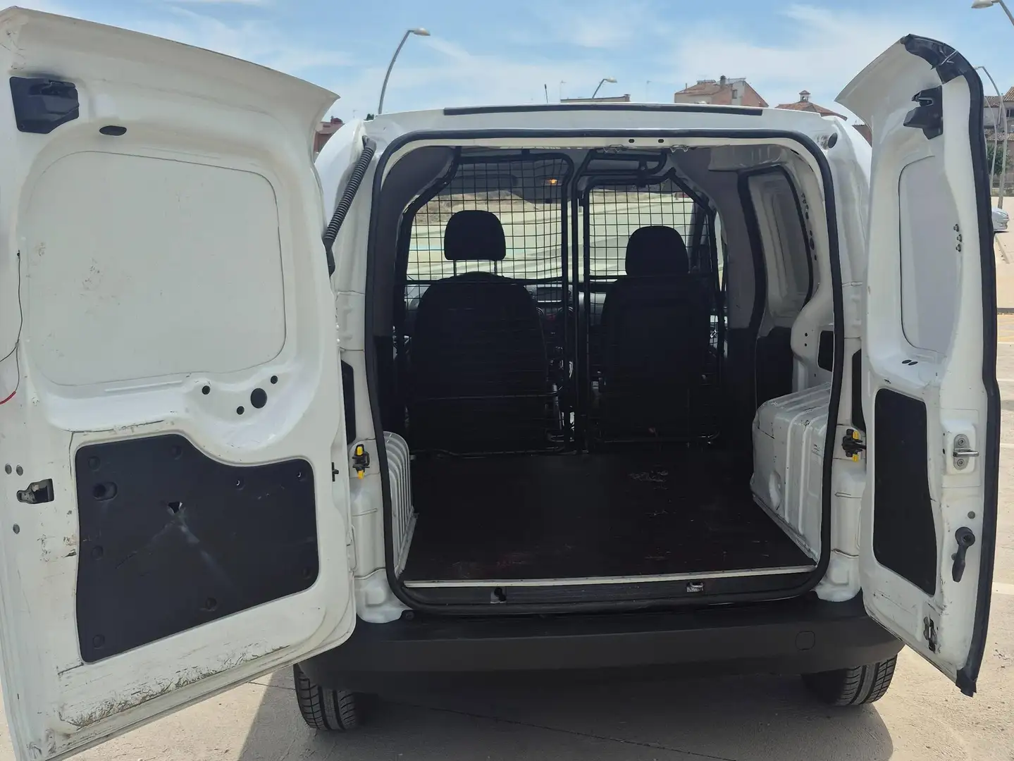 Fiat Fiorino Cargo N1 1.3 16v Multijet 80 Adventure 3P 2019 Blanco - 1