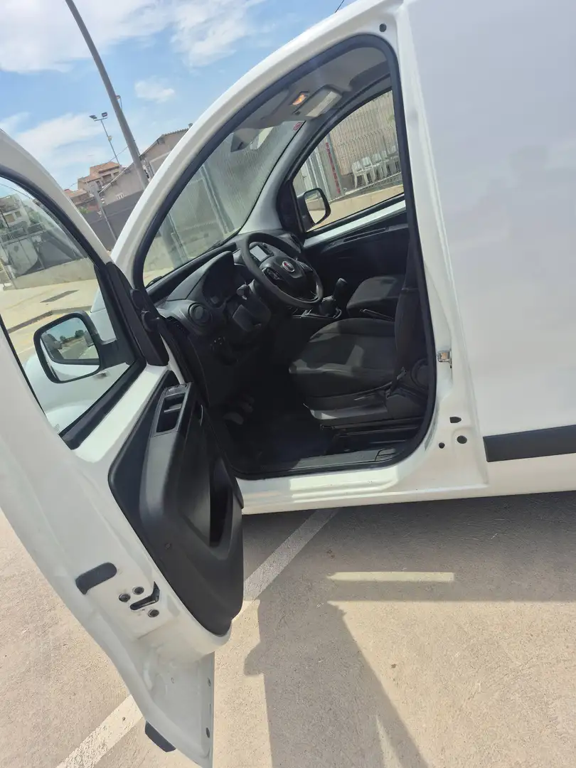 Fiat Fiorino Cargo N1 1.3 16v Multijet 80 Adventure 3P 2019 Blanco - 2