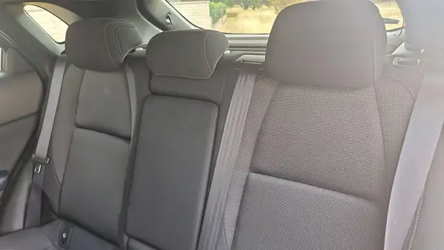 Mazda CX-30 view 9
