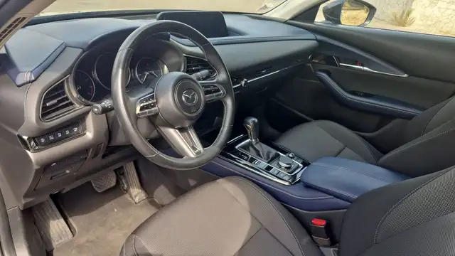 Mazda CX-30 view 8