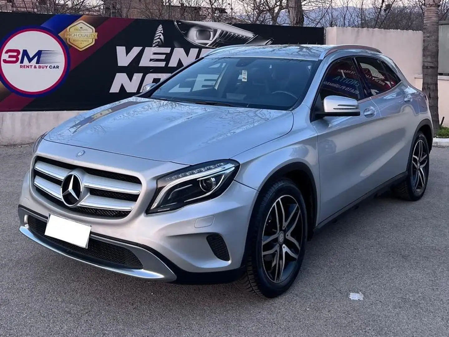Mercedes-Benz GLA 220 GLA 220 d (cdi) Premium 4matic 170cv auto Argento - 1
