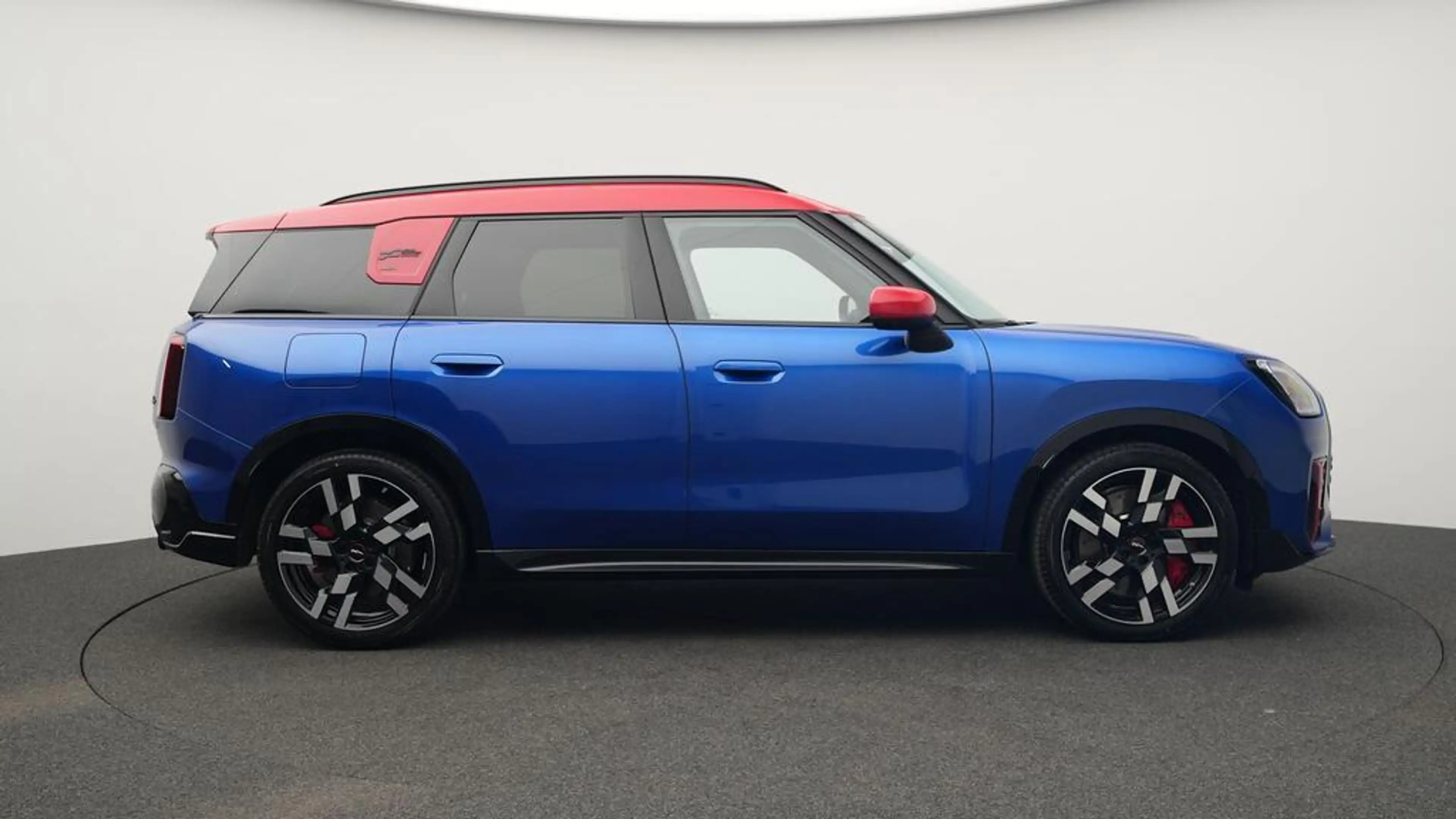 MINI JCW Countryman All4 John Cooper Works Trim — photo 2