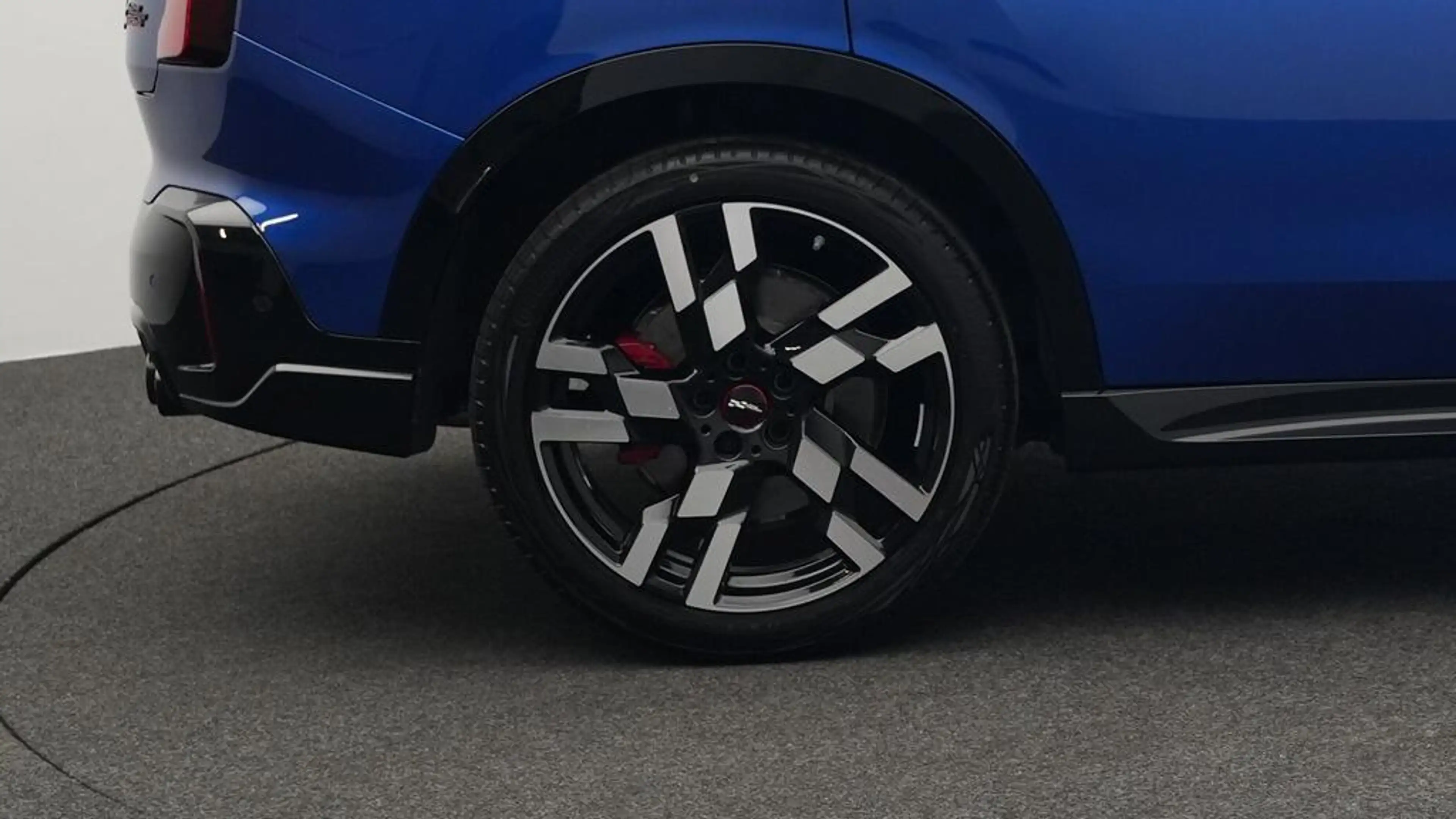 MINI JCW Countryman All4 John Cooper Works Trim — photo 12