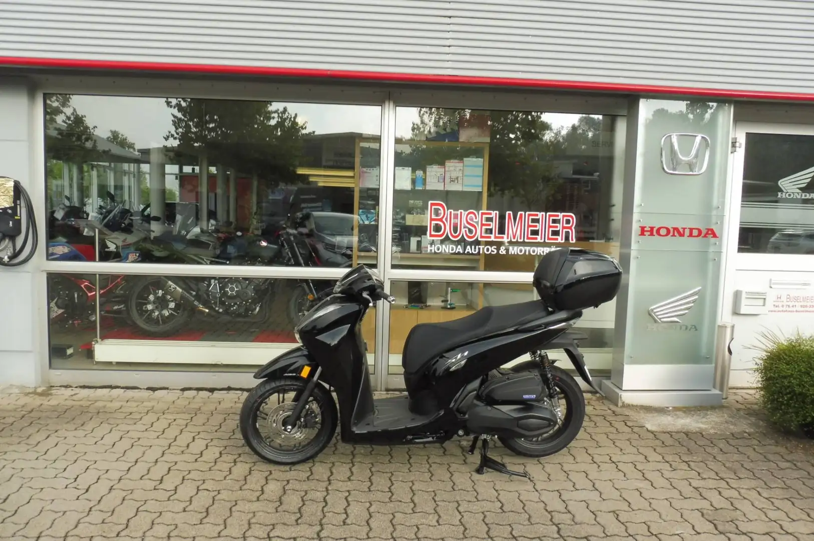 Honda SH 350i 2024 Zwart - 1