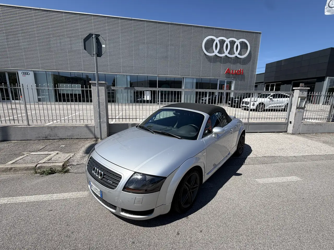 Audi TT Roadster 1.8t quattro 225cv ASI, foto 2