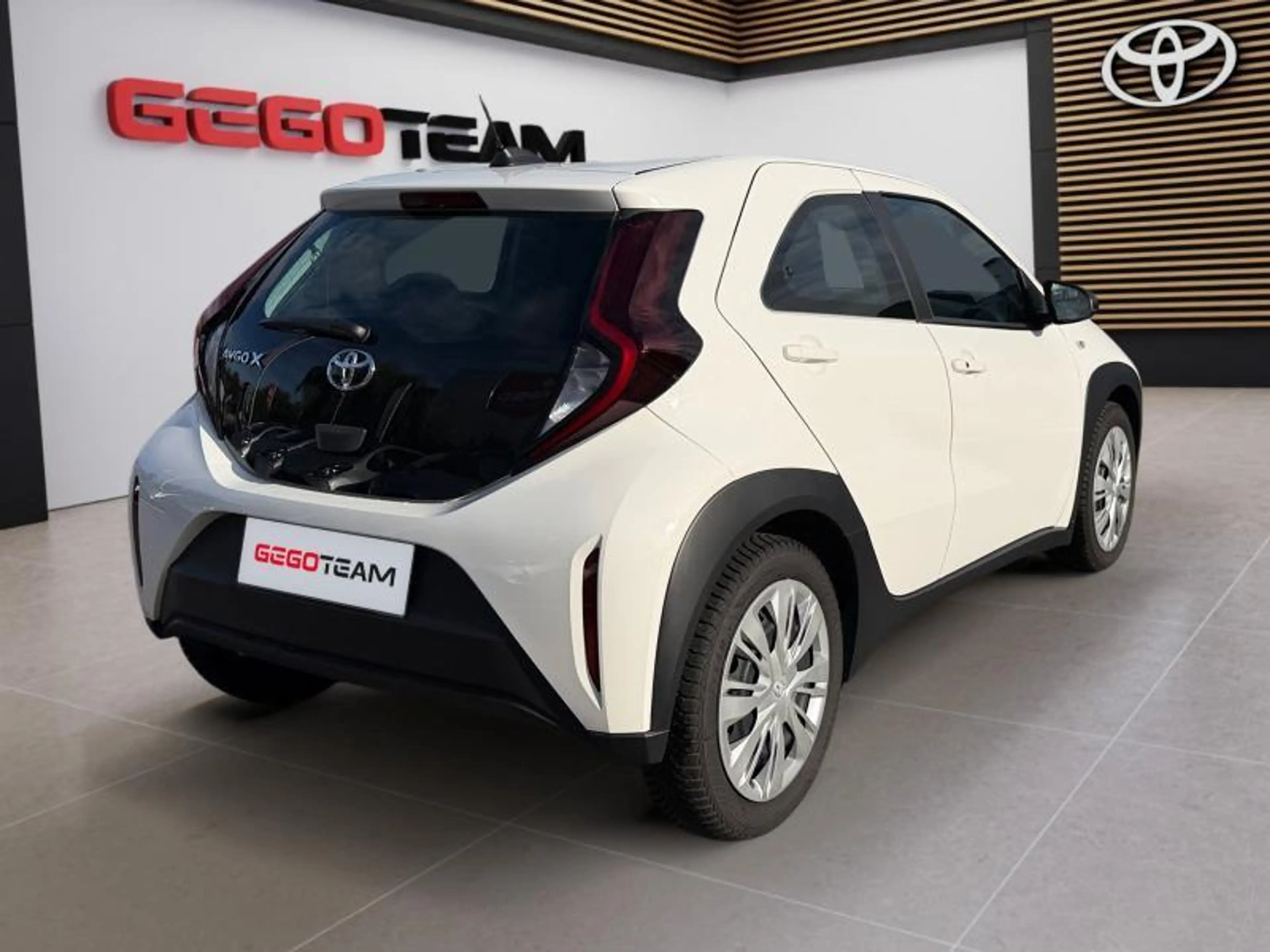 Toyota Aygo X play — photo 5