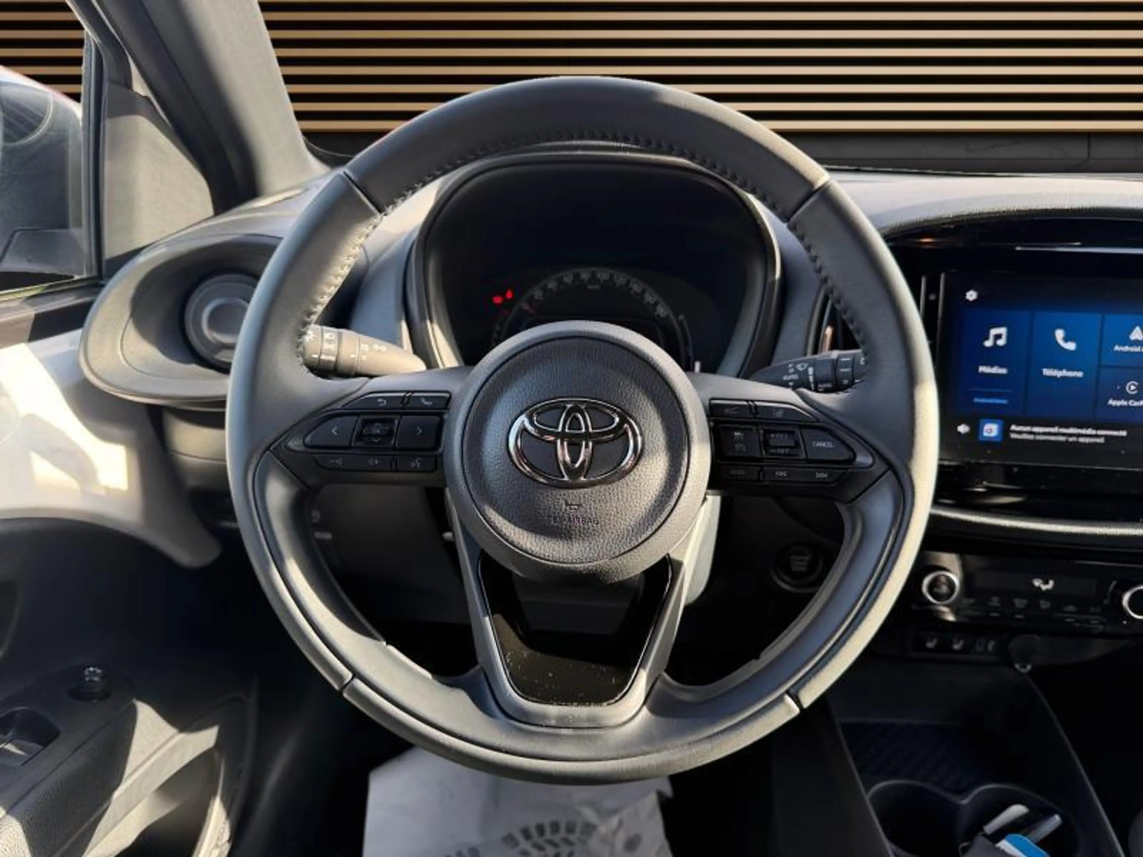 Toyota Aygo X play — photo 12