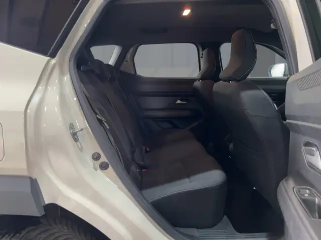 Dacia Duster view 9