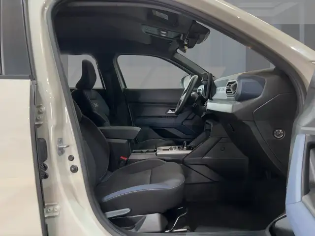 Dacia Duster view 8