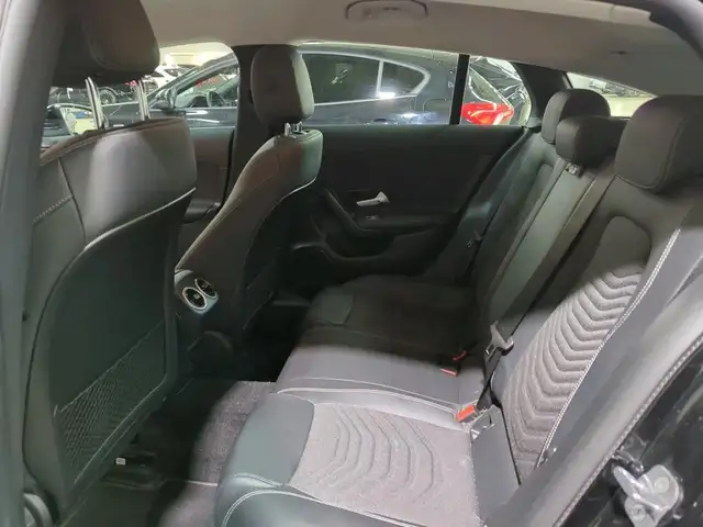 Mercedes-Benz Cla view 8