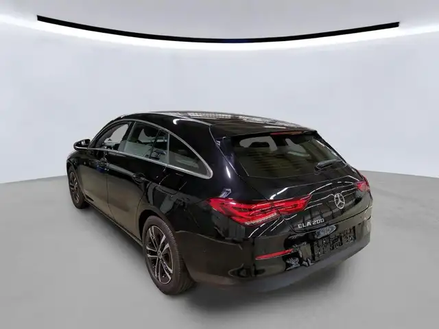 Mercedes-Benz Cla view 4