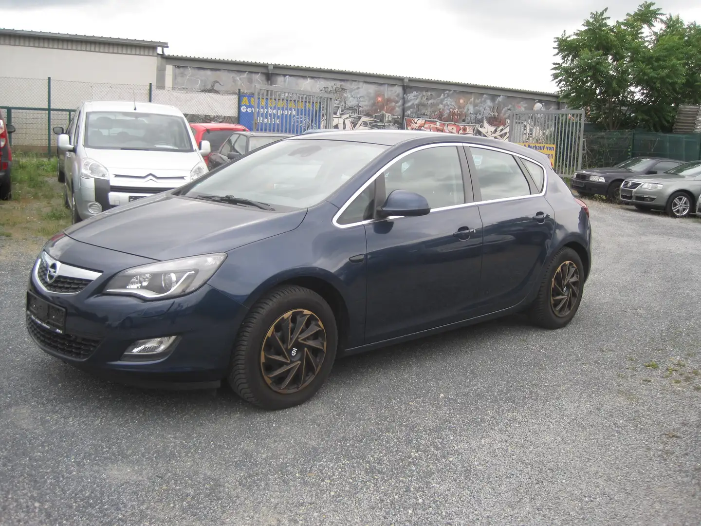 Opel Astra Innovation Blau - 1