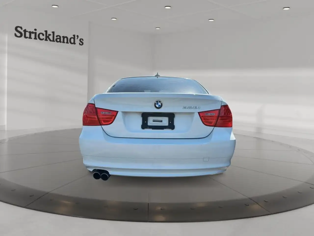 BMW 3 Series снимка BMW 3 Series