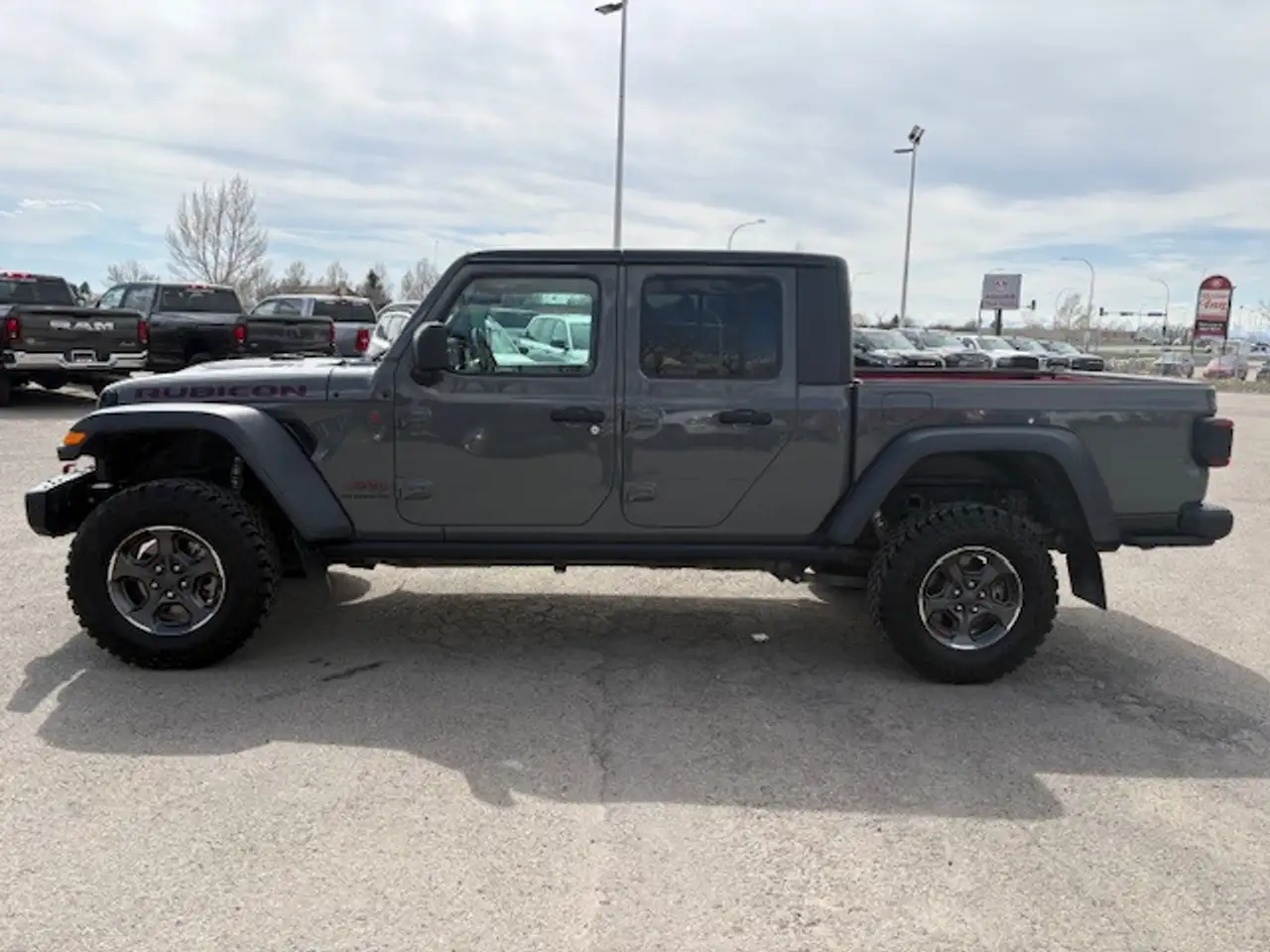 Jeep Gladiator photo Jeep Gladiator