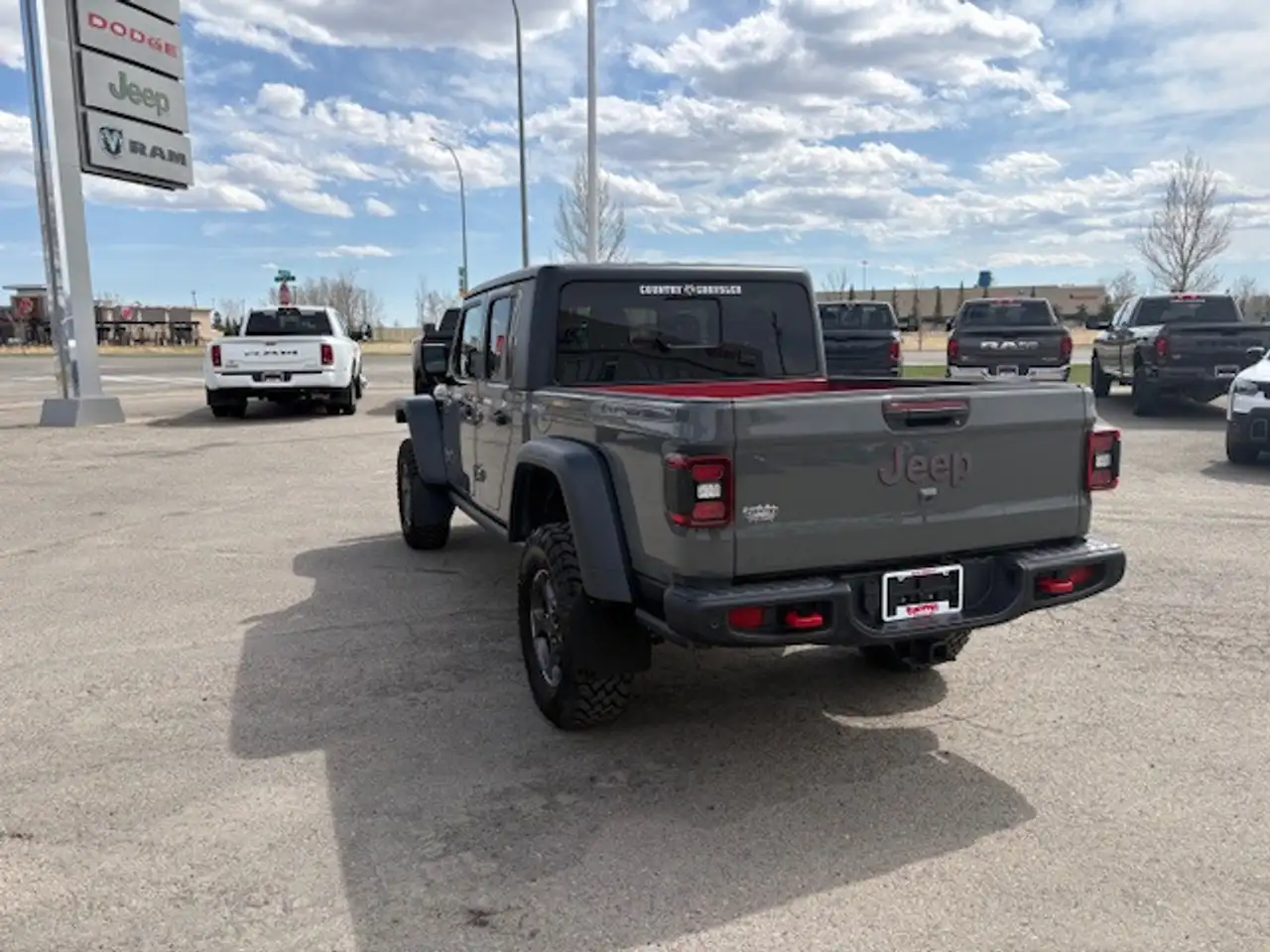 Jeep Gladiator photo Jeep Gladiator