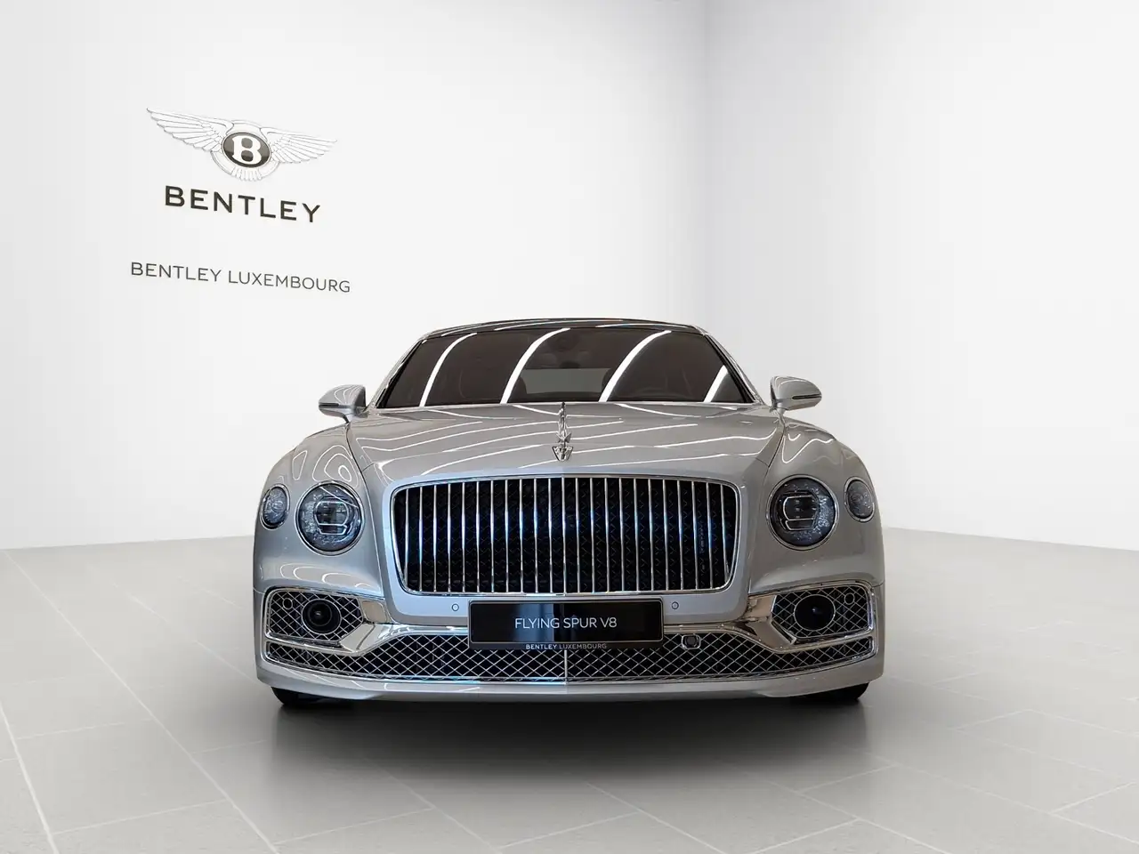 Bentley Flying Spur 2025 — фото 7