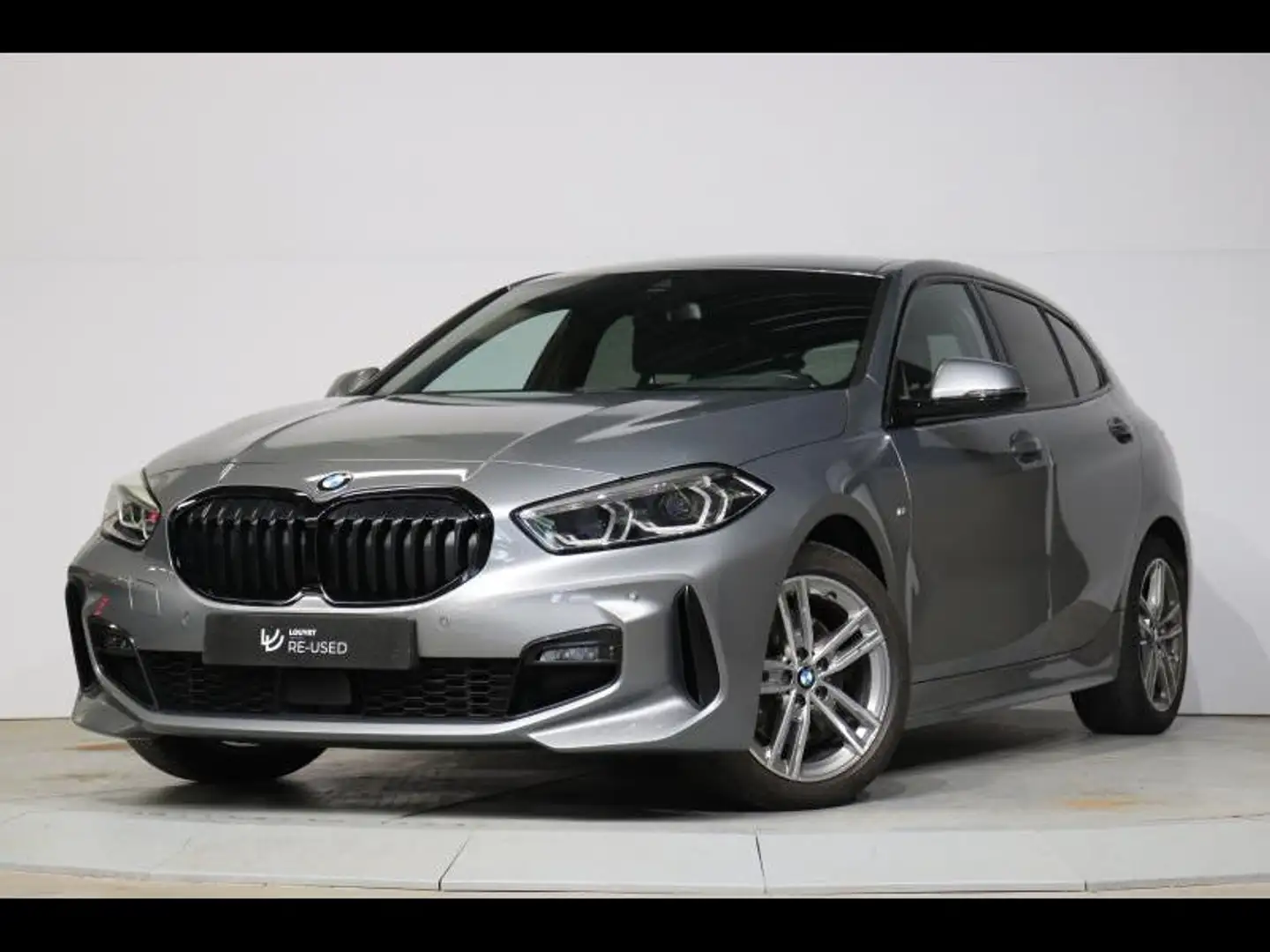 BMW 118 i Hatch Kit M Sport Grijs - 1