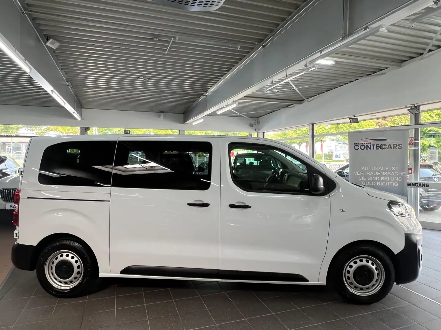 Opel Vivaro 1.5 D Kombi M L2 Pro+Klima im Fond+180° Weiß - 1